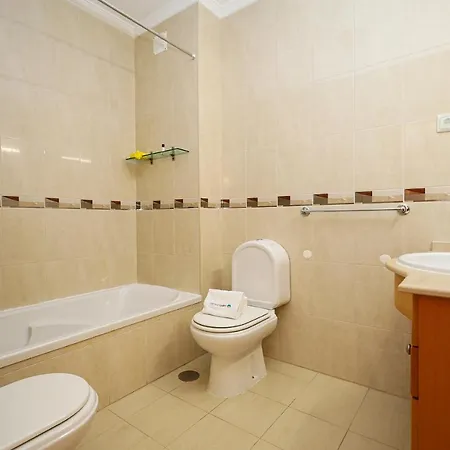 C03 - Gale Holiday Apartment In Lagos Exterior photo