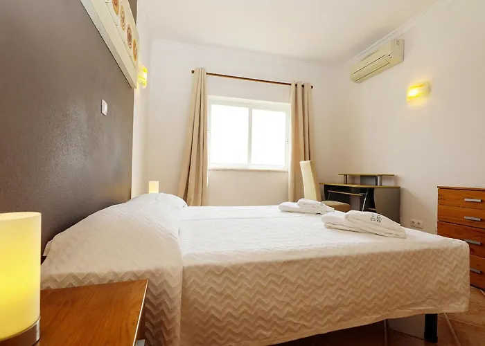 C03 - Gale Holiday Apartment In Lagos